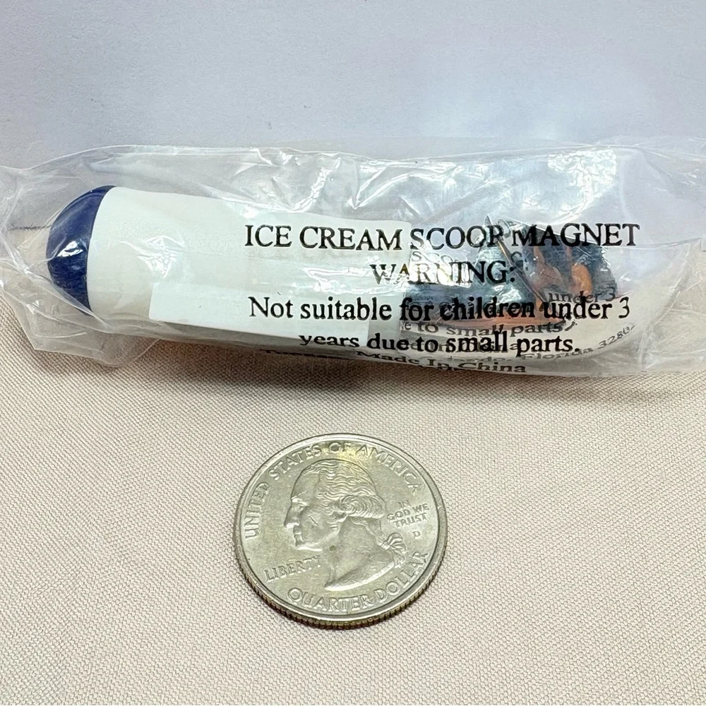 Tupperware White and Blue Ice Cream Scoop Magnet